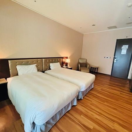 New Taipei Hot Spring Hotel Xindian Bagian luar foto