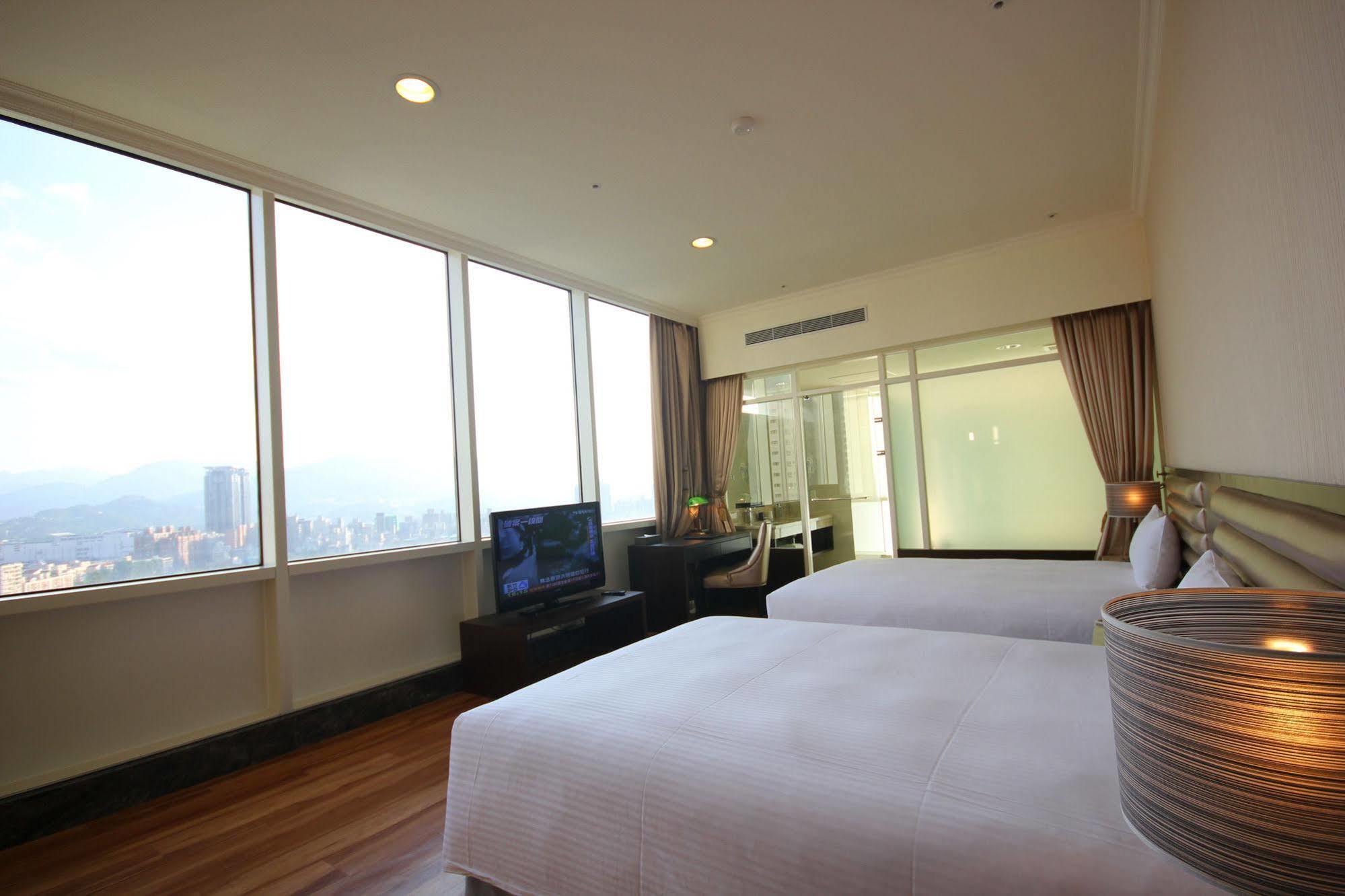 New Taipei Hot Spring Hotel Xindian Bagian luar foto